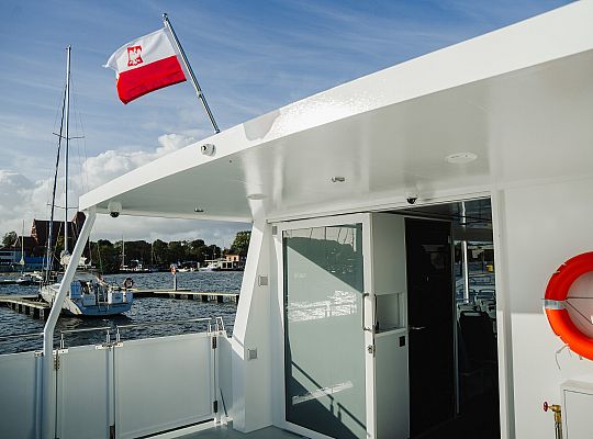 10.10.2025 na wodach Zatoki Puckiej  odbyły się testy elektrycznego tramwaju wodnego