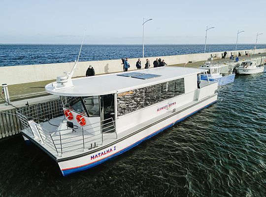 10.10.2025 na wodach Zatoki Puckiej  odbyły się testy elektrycznego tramwaju wodnego