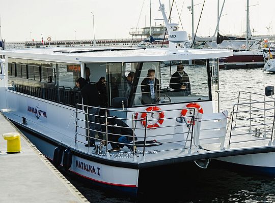 10.10.2025 na wodach Zatoki Puckiej  odbyły się testy elektrycznego tramwaju wodnego