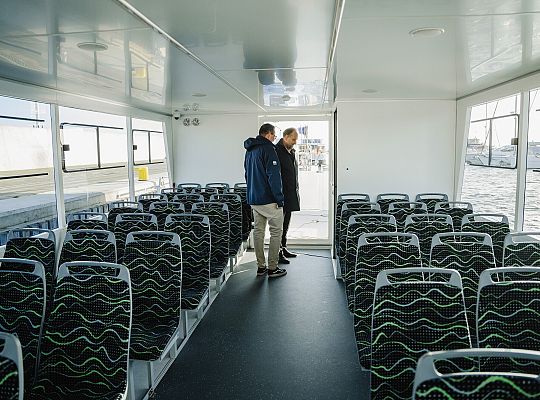 10.10.2025 na wodach Zatoki Puckiej  odbyły się testy elektrycznego tramwaju wodnego