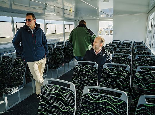 10.10.2025 na wodach Zatoki Puckiej  odbyły się testy elektrycznego tramwaju wodnego