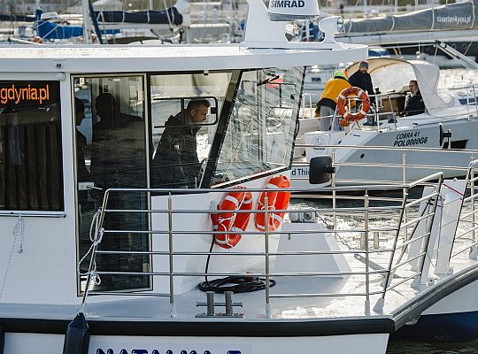 10.10.2025 na wodach Zatoki Puckiej  odbyły się testy elektrycznego tramwaju wodnego